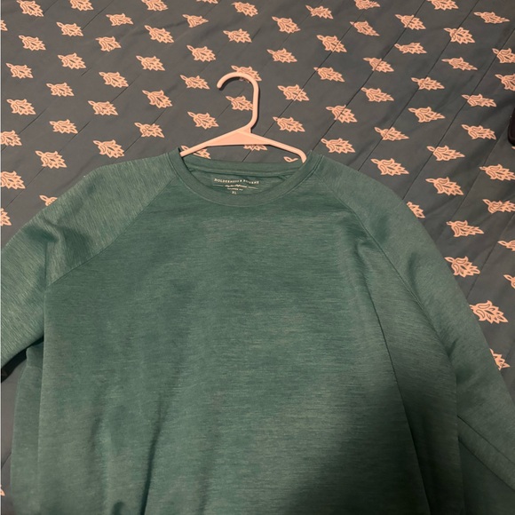 Holderness & Bourne men’s crewneck pullover, color is green. Size is XL - Picture 4 of 5